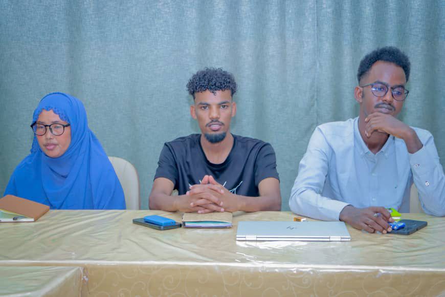 c6e1a00a-077d-49c9-175f-96e62efe9e14